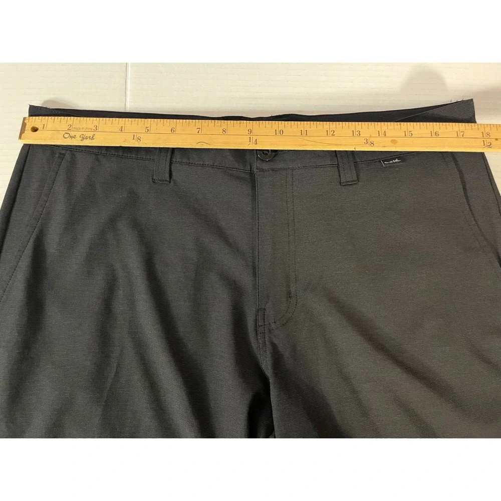 TravisMathew‎ Hybrid Shorts Mens 35 Black Stretch Golf Casual